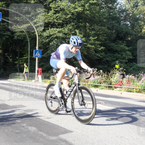 08.09.2024 - Stadtparktriathlon Zöllner http://msf.ph/oto/7040336 08.09.2024 09:56:40 Radfahren 210 meine-sportfotos.de