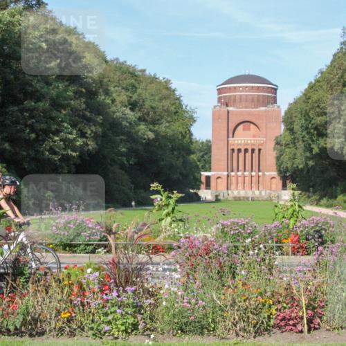 08.09.2024 - Stadtparktriathlon Zöllner http://msf.ph/oto/7040615 08.09.2024 10:11:04 Radfahren 190, 193 meine-sportfotos.de