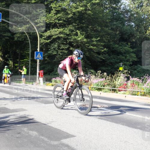 08.09.2024 - Stadtparktriathlon Zöllner http://msf.ph/oto/7040705 08.09.2024 10:08:37 Radfahren 205, 225, 228, 255 meine-sportfotos.de