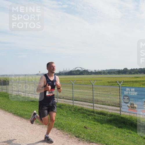 08.09.2024 - Airport Race Miley Keyser http://msf.ph/oto/7047890 08.09.2024 11:54:55 Laufen 582 meine-sportfotos.de
