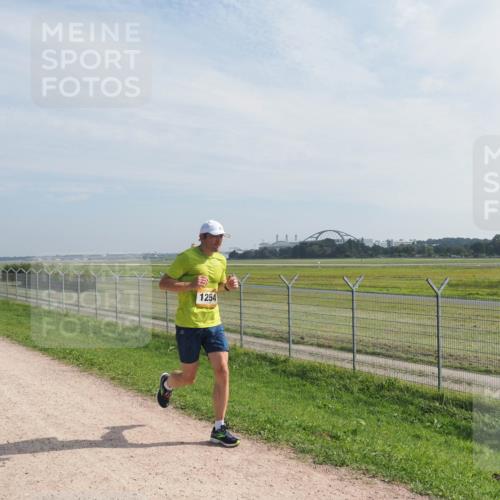 08.09.2024 - Airport Race Miley Keyser http://msf.ph/oto/7048642 08.09.2024 12:07:30 Laufen 1254 meine-sportfotos.de