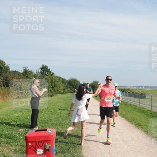 08.09.2024 - Airport Race Miley Keyser http://msf.ph/oto/7048777 08.09.2024 12:08:48 Laufen 1057 meine-sportfotos.de