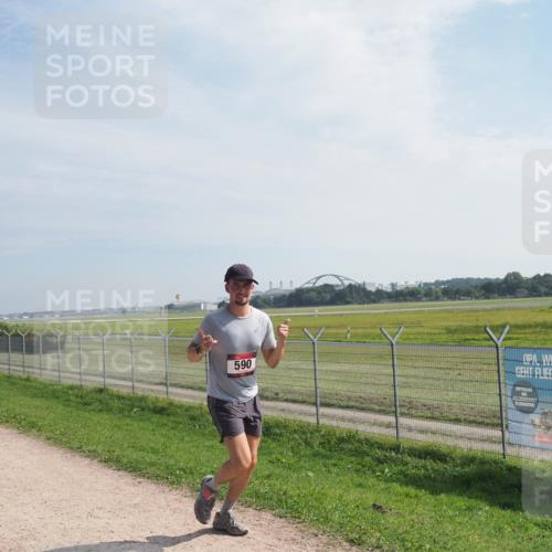 08.09.2024 - Airport Race Miley Keyser http://msf.ph/oto/7049327 08.09.2024 12:13:06 Laufen 590 meine-sportfotos.de
