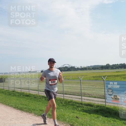 08.09.2024 - Airport Race Miley Keyser http://msf.ph/oto/7049328 08.09.2024 12:13:06 Laufen 590 meine-sportfotos.de