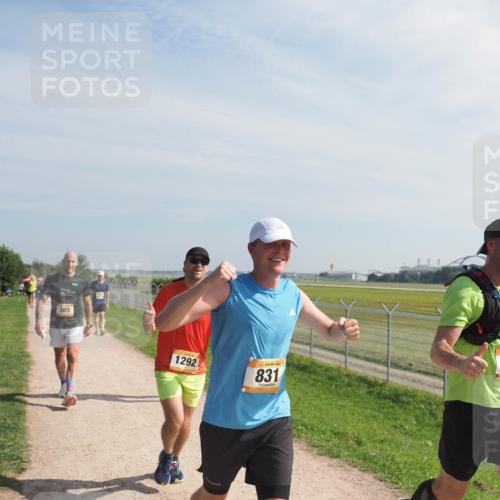 08.09.2024 - Airport Race Miley Keyser http://msf.ph/oto/7049488 08.09.2024 12:14:06 Laufen 385, 1292, 831, 121 meine-sportfotos.de