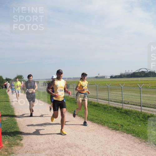 08.09.2024 - Airport Race Miley Keyser http://msf.ph/oto/7050071 08.09.2024 12:17:43 Laufen 3033, 1229, 1229 meine-sportfotos.de