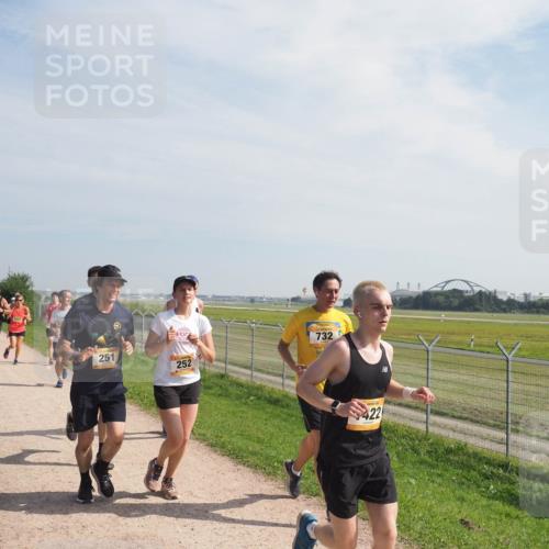 08.09.2024 - Airport Race Miley Keyser http://msf.ph/oto/7050152 08.09.2024 12:18:07 Laufen 732, 251, 252, 422 meine-sportfotos.de