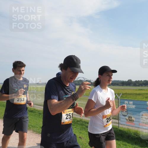 08.09.2024 - Airport Race Miley Keyser http://msf.ph/oto/7050161 08.09.2024 12:18:09 Laufen 1302, 253, 251, 25 meine-sportfotos.de