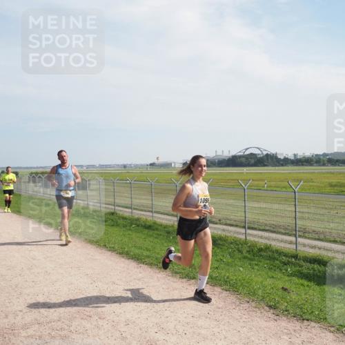 08.09.2024 - Airport Race Miley Keyser http://msf.ph/oto/7050209 08.09.2024 12:18:29 Laufen 300, 1098 meine-sportfotos.de