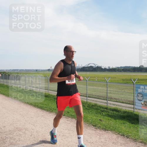 08.09.2024 - Airport Race Miley Keyser http://msf.ph/oto/7050717 08.09.2024 12:21:37 Laufen 17, 3737, 090 meine-sportfotos.de