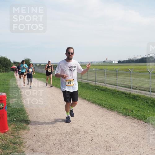 08.09.2024 - Airport Race Miley Keyser http://msf.ph/oto/7050973 08.09.2024 12:23:13 Laufen 423, 1496, 351 meine-sportfotos.de