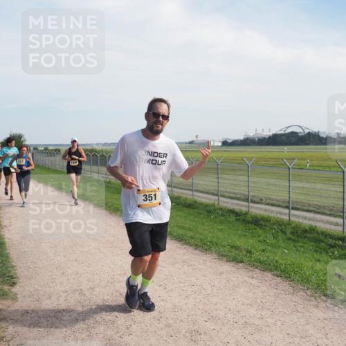 08.09.2024 - Airport Race Miley Keyser http://msf.ph/oto/7050976 08.09.2024 12:23:14 Laufen 423, 1496, 351 meine-sportfotos.de