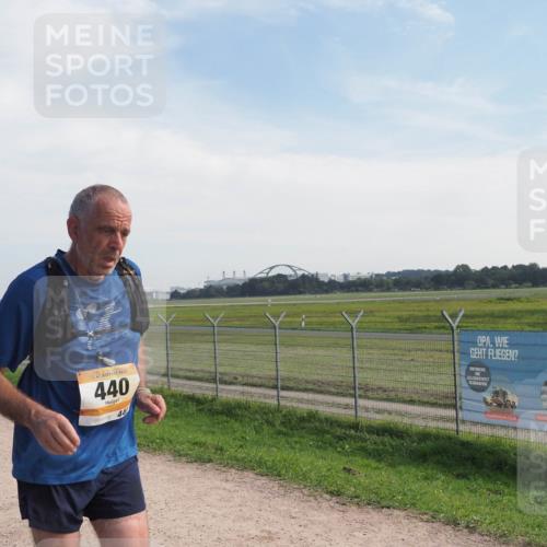 08.09.2024 - Airport Race Miley Keyser http://msf.ph/oto/7051528 08.09.2024 12:26:50 Laufen 440, 441 meine-sportfotos.de