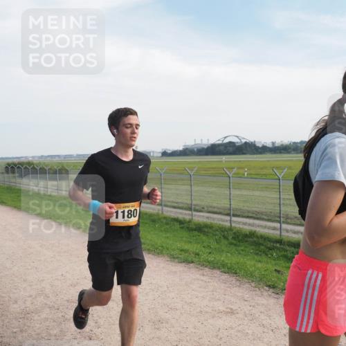 08.09.2024 - Airport Race Miley Keyser http://msf.ph/oto/7051592 08.09.2024 12:27:10 Laufen 639, 1180 meine-sportfotos.de