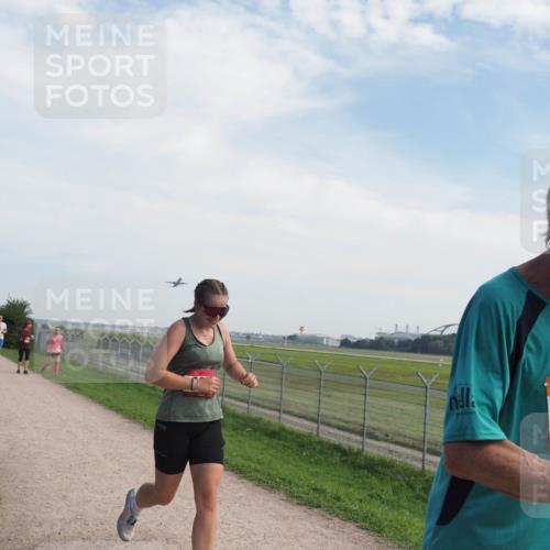 08.09.2024 - Airport Race Miley Keyser http://msf.ph/oto/7051678 08.09.2024 12:27:39 Laufen 1225 meine-sportfotos.de