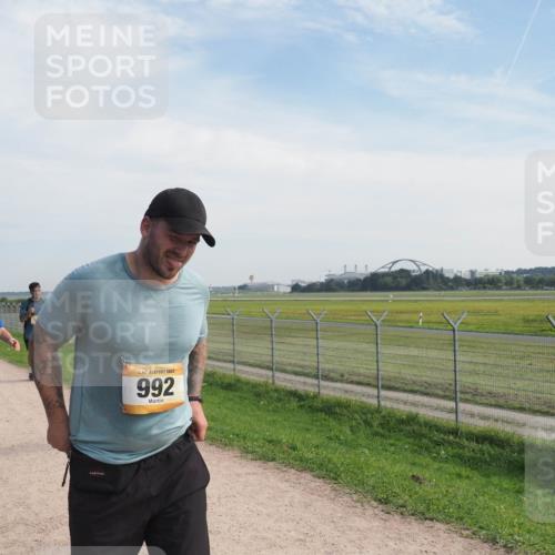 08.09.2024 - Airport Race Miley Keyser http://msf.ph/oto/7052245 08.09.2024 12:31:18 Laufen 370, 992 meine-sportfotos.de