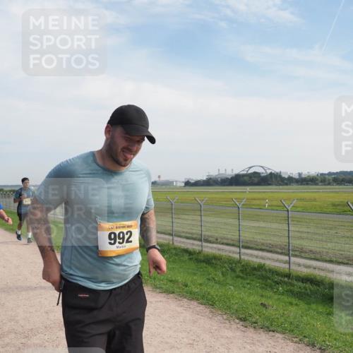 08.09.2024 - Airport Race Miley Keyser http://msf.ph/oto/7052246 08.09.2024 12:31:18 Laufen 270, 517, 992 meine-sportfotos.de