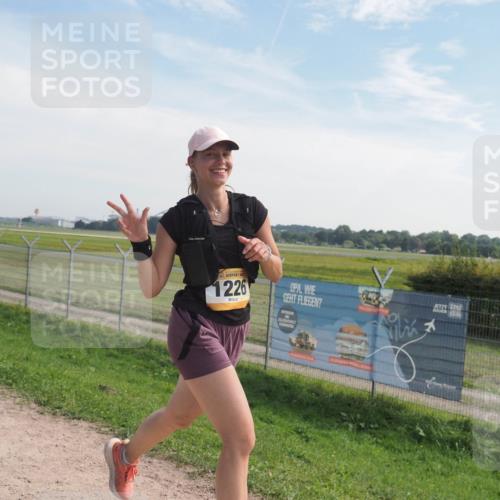 08.09.2024 - Airport Race Miley Keyser http://msf.ph/oto/7052402 08.09.2024 12:32:20 Laufen 1226 meine-sportfotos.de