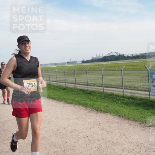 08.09.2024 - Airport Race Miley Keyser http://msf.ph/oto/7052545 08.09.2024 12:33:16 Laufen 754 meine-sportfotos.de