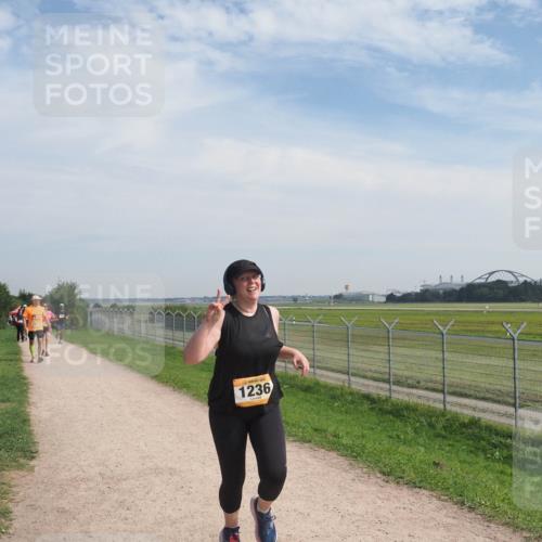 08.09.2024 - Airport Race Miley Keyser http://msf.ph/oto/7052694 08.09.2024 12:34:06 Laufen 1511, 1236 meine-sportfotos.de