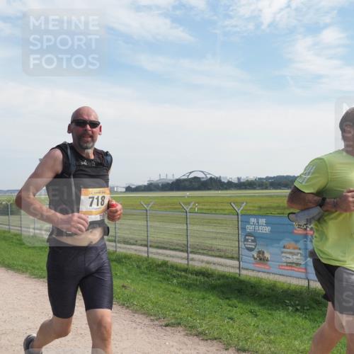 08.09.2024 - Airport Race Miley Keyser http://msf.ph/oto/7052776 08.09.2024 12:34:39 Laufen 718, 718, 1343 meine-sportfotos.de