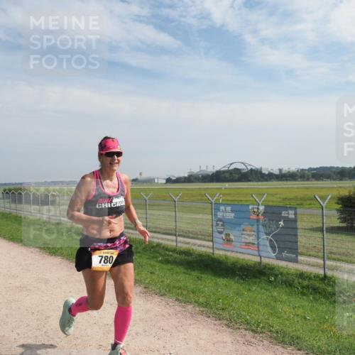 08.09.2024 - Airport Race Miley Keyser http://msf.ph/oto/7053423 08.09.2024 12:39:19 Laufen 780 meine-sportfotos.de