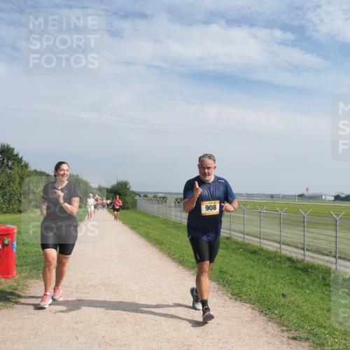 08.09.2024 - Airport Race Miley Keyser http://msf.ph/oto/7053676 08.09.2024 12:41:41 Laufen 908 meine-sportfotos.de