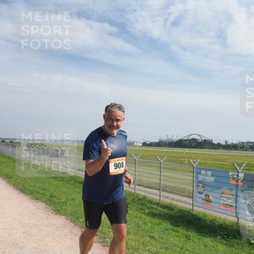 08.09.2024 - Airport Race Miley Keyser http://msf.ph/oto/7053681 08.09.2024 12:41:42 Laufen 908 meine-sportfotos.de