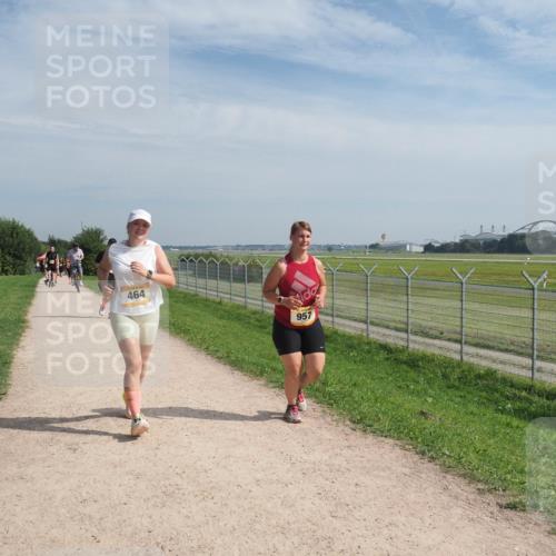 08.09.2024 - Airport Race Miley Keyser http://msf.ph/oto/7053689 08.09.2024 12:41:50 Laufen 464, 957 meine-sportfotos.de