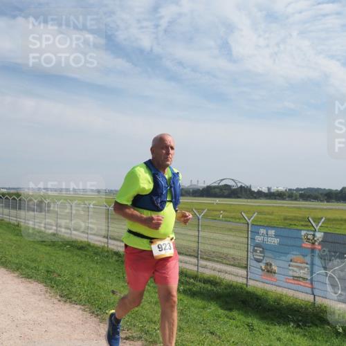 08.09.2024 - Airport Race Miley Keyser http://msf.ph/oto/7053872 08.09.2024 12:43:26 Laufen 923 meine-sportfotos.de