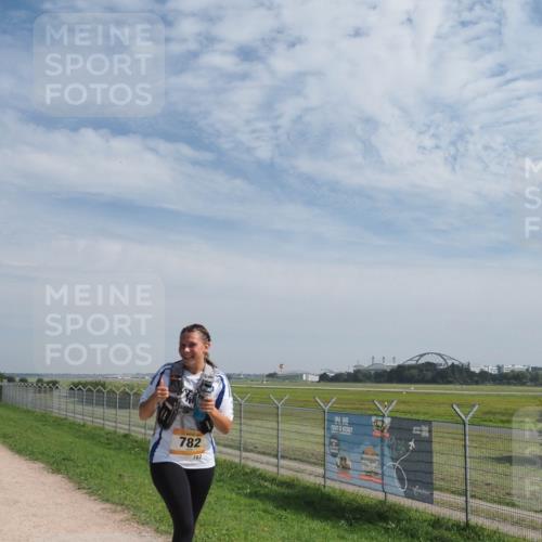 08.09.2024 - Airport Race Miley Keyser http://msf.ph/oto/7054041 08.09.2024 12:44:51 Laufen 782, 782 meine-sportfotos.de