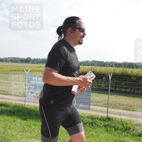 08.09.2024 - Airport Race Miley Keyser http://msf.ph/oto/7054329 08.09.2024 12:49:48 Laufen 900 meine-sportfotos.de
