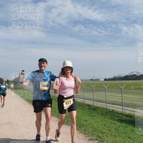 08.09.2024 - Airport Race Miley Keyser http://msf.ph/oto/7054425 08.09.2024 12:51:20 Laufen 102, 1088, 977 meine-sportfotos.de