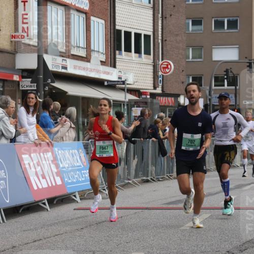 15.09.2024 - PSD Bank Halbmarathon Michael Strokosch http://msf.ph/oto/7054926 15.09.2024 11:29:32 Ziel 702, 703, 906, 909, 947, 1017, 1050, 1413, 1423, 1991, 2481, 2567, 3512 meine-sportfotos.de