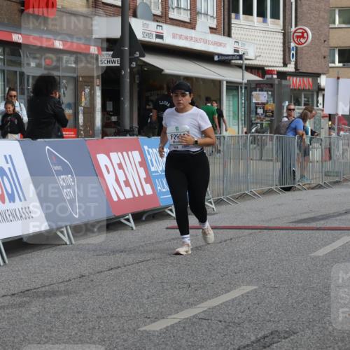 15.09.2024 - PSD Bank Halbmarathon Michael Strokosch http://msf.ph/oto/7054937 15.09.2024 12:39:08 Ziel 2523, 2954, 3367 meine-sportfotos.de
