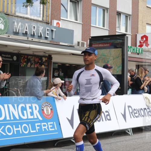 15.09.2024 - PSD Bank Halbmarathon Michael Strokosch http://msf.ph/oto/7054942 15.09.2024 11:29:34 Ziel 702, 703, 906, 909, 947, 1017, 1413, 1423, 1991, 2481, 2567, 3512 meine-sportfotos.de