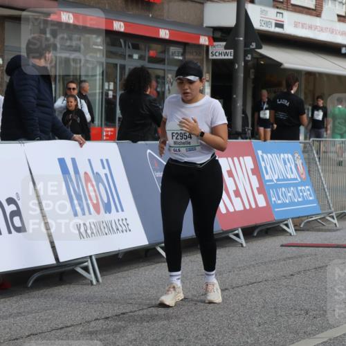15.09.2024 - PSD Bank Halbmarathon Michael Strokosch http://msf.ph/oto/7054943 15.09.2024 12:39:09 Ziel 2523, 2954, 3367 meine-sportfotos.de
