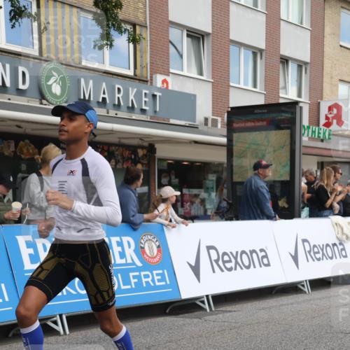 15.09.2024 - PSD Bank Halbmarathon Michael Strokosch http://msf.ph/oto/7054944 15.09.2024 11:29:35 Ziel 702, 703, 906, 909, 947, 1017, 1413, 1423, 1991, 2469, 2481, 2567, 3512 meine-sportfotos.de