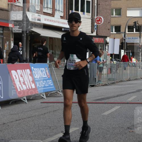 15.09.2024 - PSD Bank Halbmarathon Michael Strokosch http://msf.ph/oto/7054959 15.09.2024 12:39:13 Ziel 2523, 2954, 3367 meine-sportfotos.de