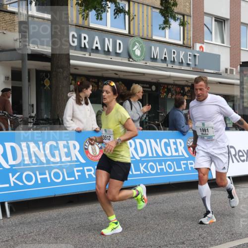 15.09.2024 - PSD Bank Halbmarathon Michael Strokosch http://msf.ph/oto/7054960 15.09.2024 11:29:38 Ziel 702, 703, 704, 711, 906, 947, 1017, 1041, 1413, 1423, 1991, 2469, 2567, 3512 meine-sportfotos.de