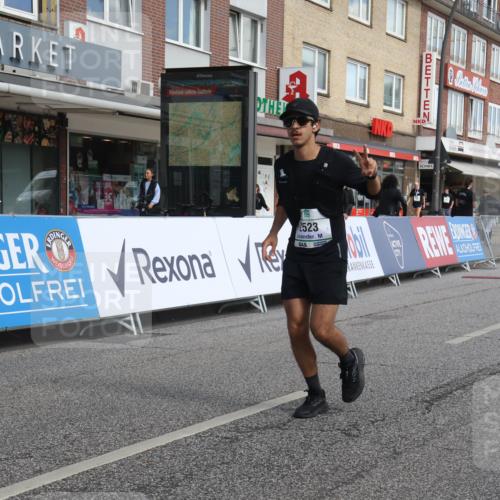 15.09.2024 - PSD Bank Halbmarathon Michael Strokosch http://msf.ph/oto/7054973 15.09.2024 12:39:14 Ziel 2523, 2954, 3367 meine-sportfotos.de