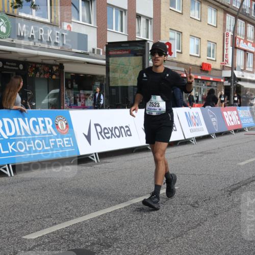 15.09.2024 - PSD Bank Halbmarathon Michael Strokosch http://msf.ph/oto/7054975 15.09.2024 12:39:14 Ziel 2523, 2954, 3367 meine-sportfotos.de