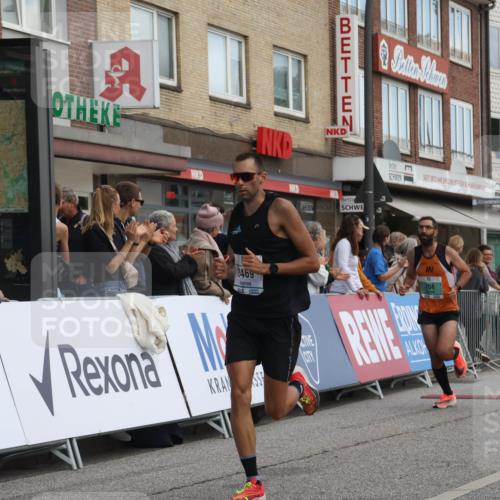 15.09.2024 - PSD Bank Halbmarathon Michael Strokosch http://msf.ph/oto/7054982 15.09.2024 11:29:43 Ziel 702, 703, 704, 711, 727, 947, 1041, 1991, 2469, 2567, 3512 meine-sportfotos.de
