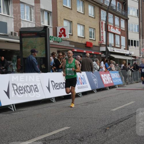15.09.2024 - PSD Bank Halbmarathon Michael Strokosch http://msf.ph/oto/7055018 15.09.2024 11:29:50 Ziel 703, 704, 711, 727, 1041, 1093, 2469, 2615, 2692 meine-sportfotos.de