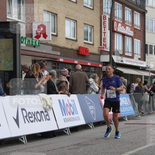 15.09.2024 - PSD Bank Halbmarathon Michael Strokosch http://msf.ph/oto/7055028 15.09.2024 11:29:52 Ziel 454, 704, 711, 727, 1041, 1093, 1184, 2469, 2615, 2692 meine-sportfotos.de