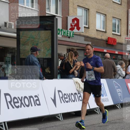 15.09.2024 - PSD Bank Halbmarathon Michael Strokosch http://msf.ph/oto/7055034 15.09.2024 11:29:52 Ziel 454, 704, 711, 727, 1041, 1093, 1184, 2469, 2615, 2692 meine-sportfotos.de