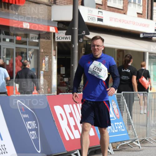 15.09.2024 - PSD Bank Halbmarathon Michael Strokosch http://msf.ph/oto/7055039 15.09.2024 12:39:33 Ziel 2094, 2137, 2260, 3297 meine-sportfotos.de