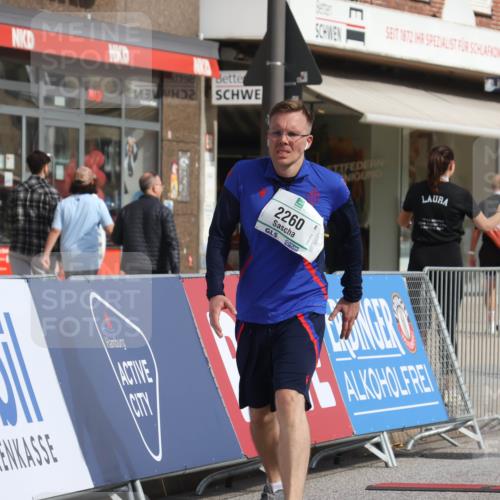 15.09.2024 - PSD Bank Halbmarathon Michael Strokosch http://msf.ph/oto/7055045 15.09.2024 12:39:34 Ziel 2094, 2137, 2260, 3297 meine-sportfotos.de