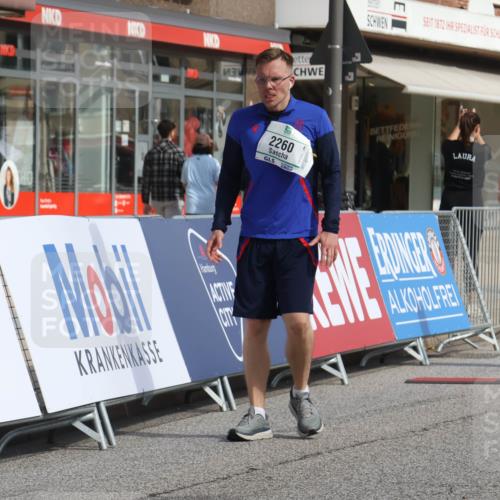 15.09.2024 - PSD Bank Halbmarathon Michael Strokosch http://msf.ph/oto/7055049 15.09.2024 12:39:35 Ziel 2094, 2137, 2260, 3297 meine-sportfotos.de