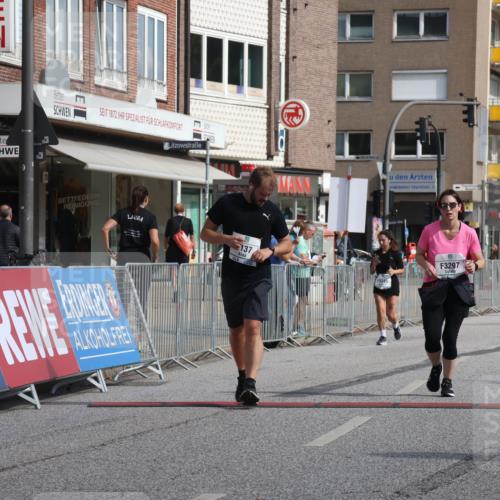 15.09.2024 - PSD Bank Halbmarathon Michael Strokosch http://msf.ph/oto/7055055 15.09.2024 12:39:36 Ziel 2094, 2137, 2260, 3297 meine-sportfotos.de